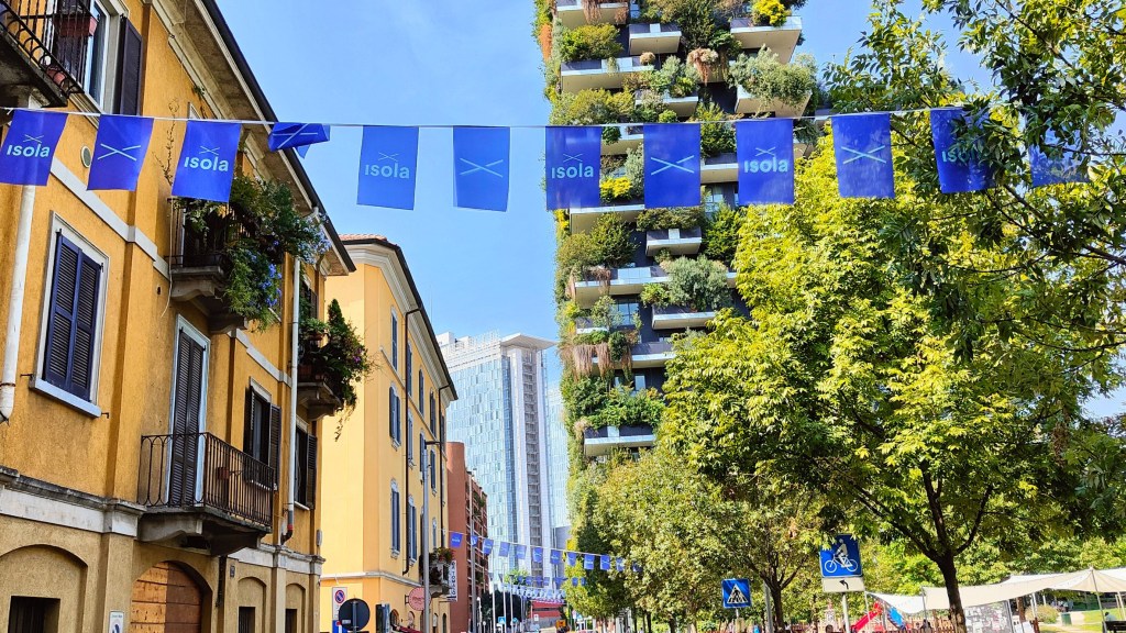 isola-design-district-september-event_dezeen_2364_col_hero Isola Design District