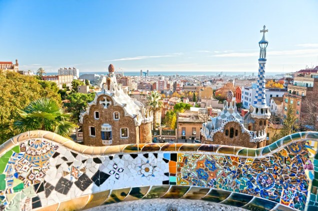 10º) Parque Guell - Espanha 10º) Parque Guell - Espanha