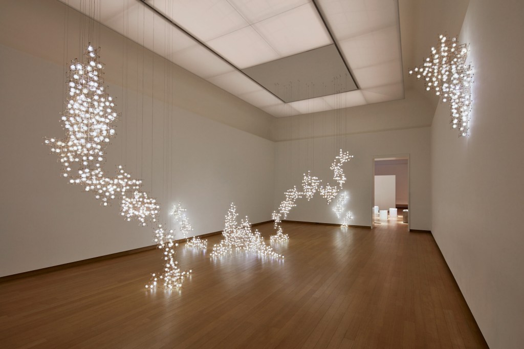 DRIFT_Fragile-Future_Stedelijk-Museum_photo-by-Ronald-Smits-scaled Studio Drift, Vida em Coisas, Exposições gratuitas, CCBB RJ