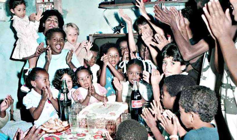 Retratistas do Morro— Sesc Pinheiros Aniversário da Renatinha, registro de Afonso Pimenta. Ano 1988