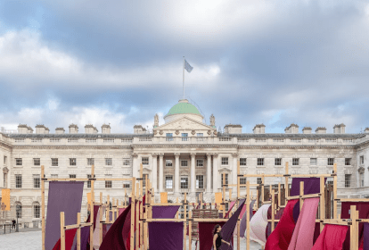 O pavilhão de Malta instalado no pátio da Somerset House na London Design Biennale 2023
