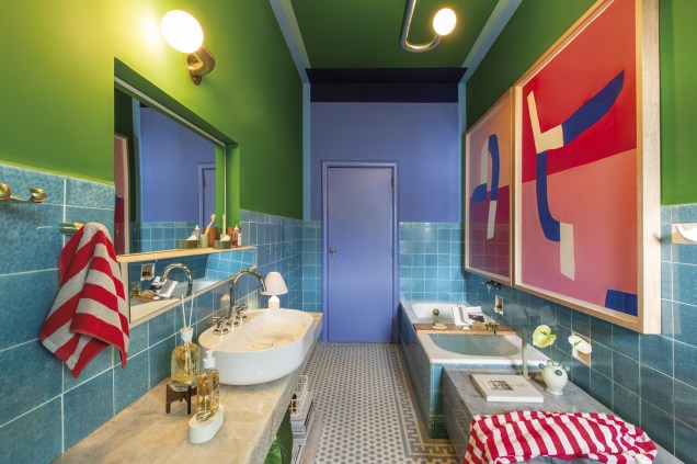 Isabela Bethonico e Studio Tertúlia - Quarto de Banho: Azul ou Paciência e Coragem. Projeto da CASACOR Minas Gerais 2023. Isabela Bethonico e Studio Tertúlia - Quarto de Banho: Azul ou Paciência e Coragem. Projeto da CASACOR Minas Gerais 2023.