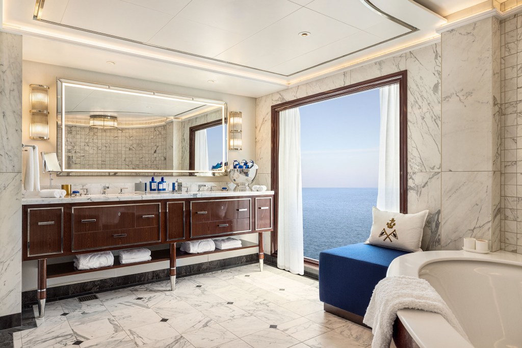 suites-maritimas-decor-luxuoso-ralph-lauren-home (4) Suítes marítimas ganham décor luxuoso assinado por Ralph Lauren Home