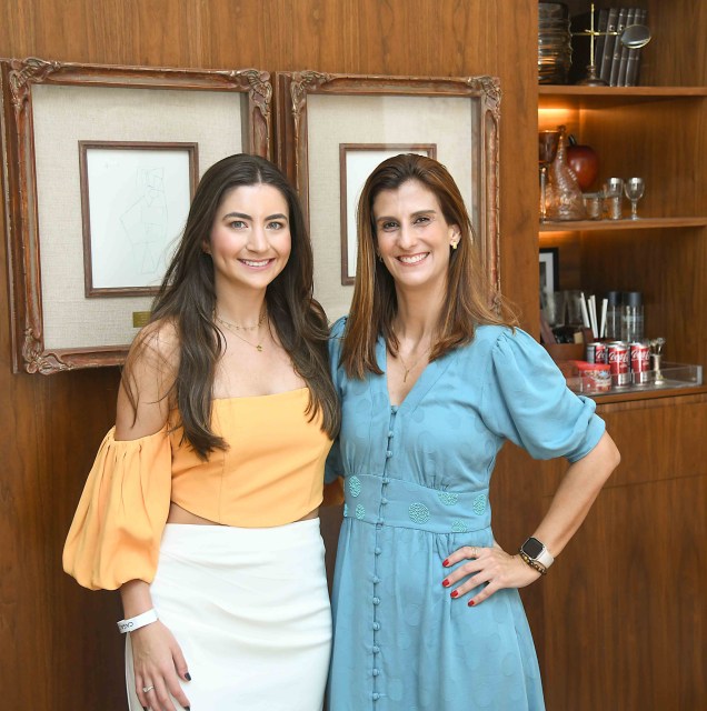 Bruna Marcolini e Paula Muller. Bruna Marcolini e Paula Muller.