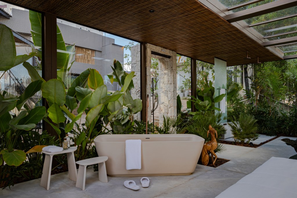 Milcent Arquitetura – Refúgio Deca. Projeto da CASACOR Bahia 2023. Milcent Arquitetura - Refúgio Deca. Projeto da CASACOR Bahia 2023.