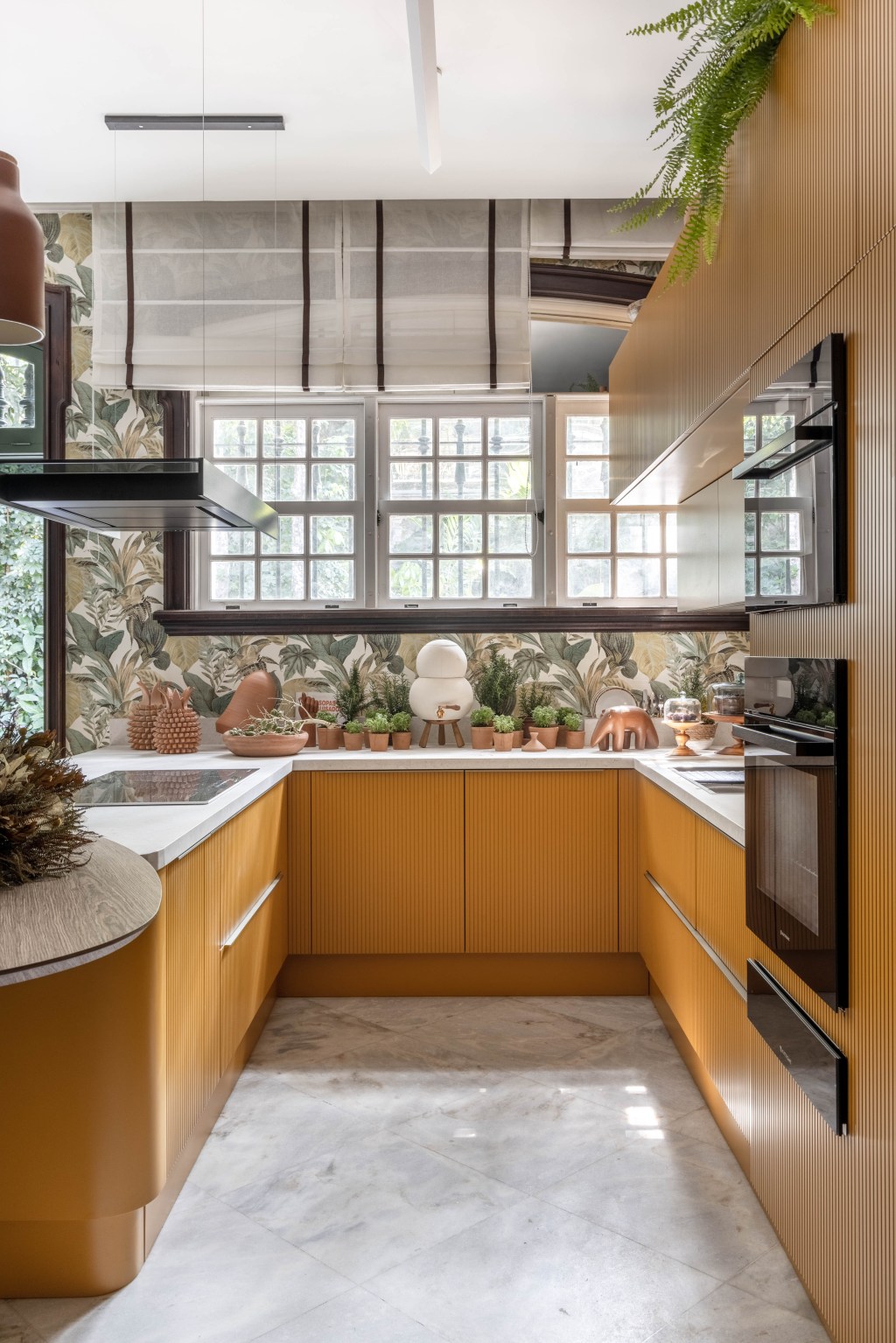 amanda-miranda-cozinha-do-chef-raizes-casacor-rio-de-janeiro-2023-credito-andre-nazareth (9) Amanda Miranda - Cozinha do Chef - Raízes. Projeto da CASACOR Rio de Janeiro 2023.
