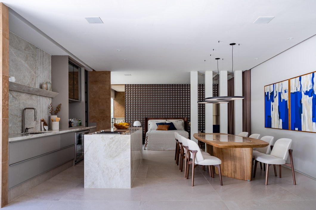 Bruna Oliveira - Casa Breton. O espaço multifuncional oferece uma experiência única de conforto e elegância. Na proposta contemporânea, o design se funde aos ambientes integrados com uma linguagem única de expressão, trazendo leveza, charme e personalização e convidando os visitantes a experimentarem o prazer de viver a casa. Bruna Oliveira - Casa Breton. O espaço multifuncional oferece uma experiência única de conforto e elegância. Na proposta contemporânea, o design se funde aos ambientes integrados com uma linguagem única de expressão, trazendo leveza, charme e personalização e convidando os visitantes a experimentarem o prazer de viver a casa.