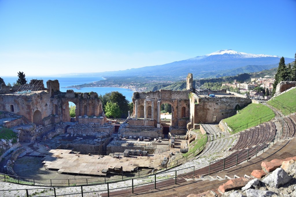 italy-3116211_1280 Teatro de Taormina- Sicília, Itália