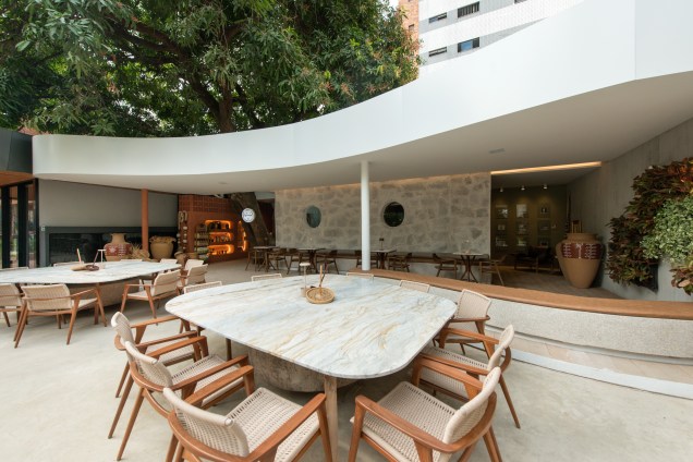 Joana Figueirêdo e Aline Braide - Café Santa Clara - Homenagem a Pedro Lima. Joana Figueirêdo e Aline Braide - Café Santa Clara - Homenagem a Pedro Lima.