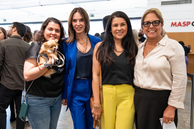 Gleuse Ferreira, Esther Schattan, Flavia Burin e Tota Penteado Gleuse Ferreira, Esther Schattan, Flavia Burin e Tota Penteado