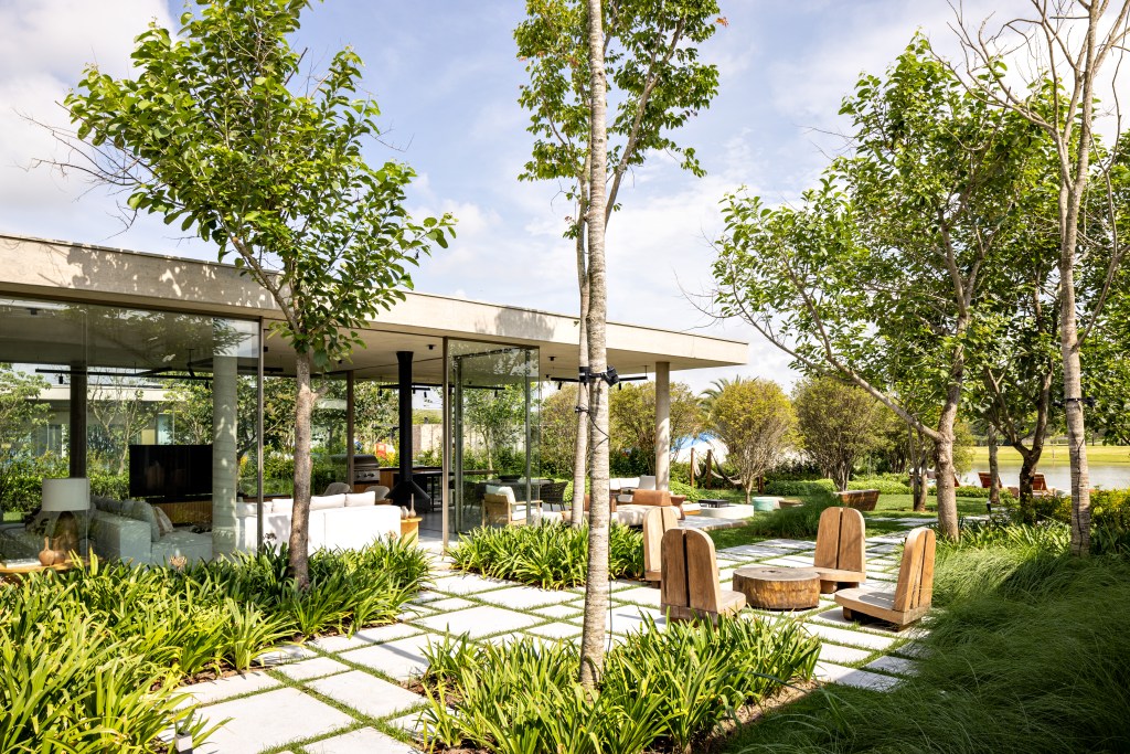 FGMF Arquitetos – Casa Carvalho FGMF Arquitetos - Casa Carvalho