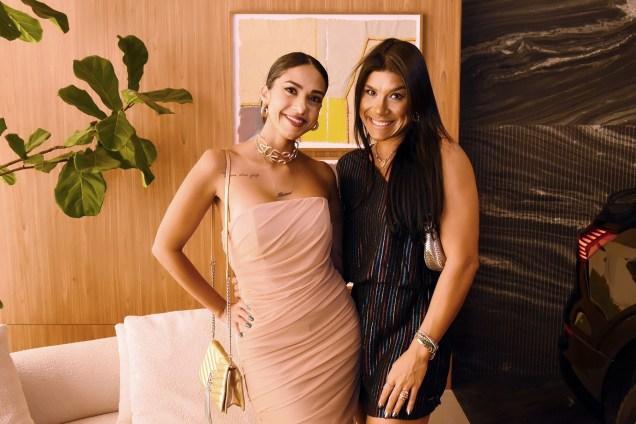 Mariana Freitas e Mayra Catabriga. Mariana Freitas e Mayra Catabriga.