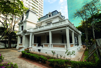 Casa das Rosas reabre após reforma /