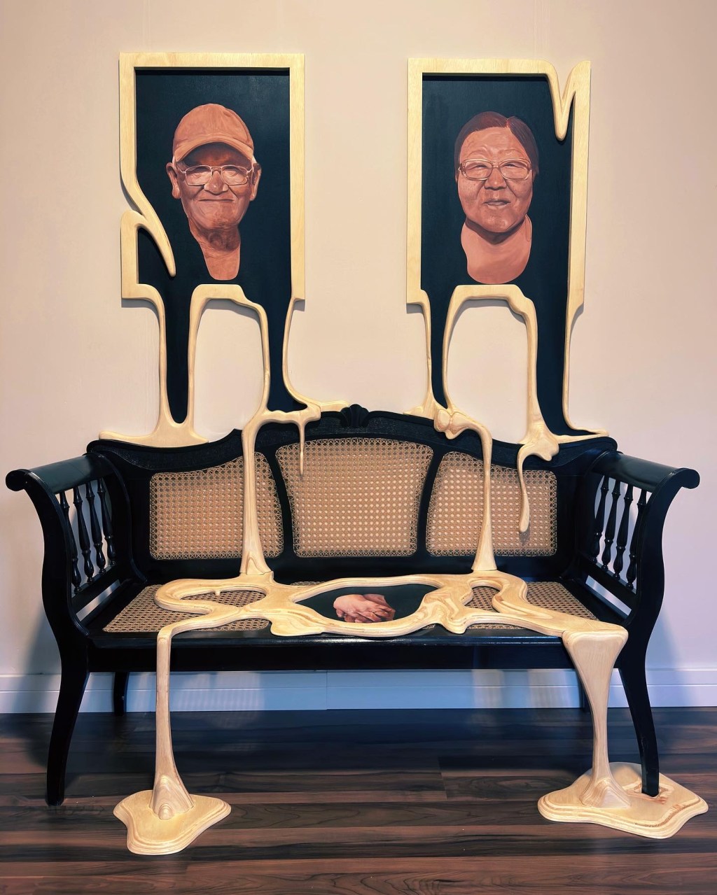 Vini Meio_obra Manabu e Olinda ‘Na Ativa’, que traz 39 artistas e curadoria de Roberto Bertani.
