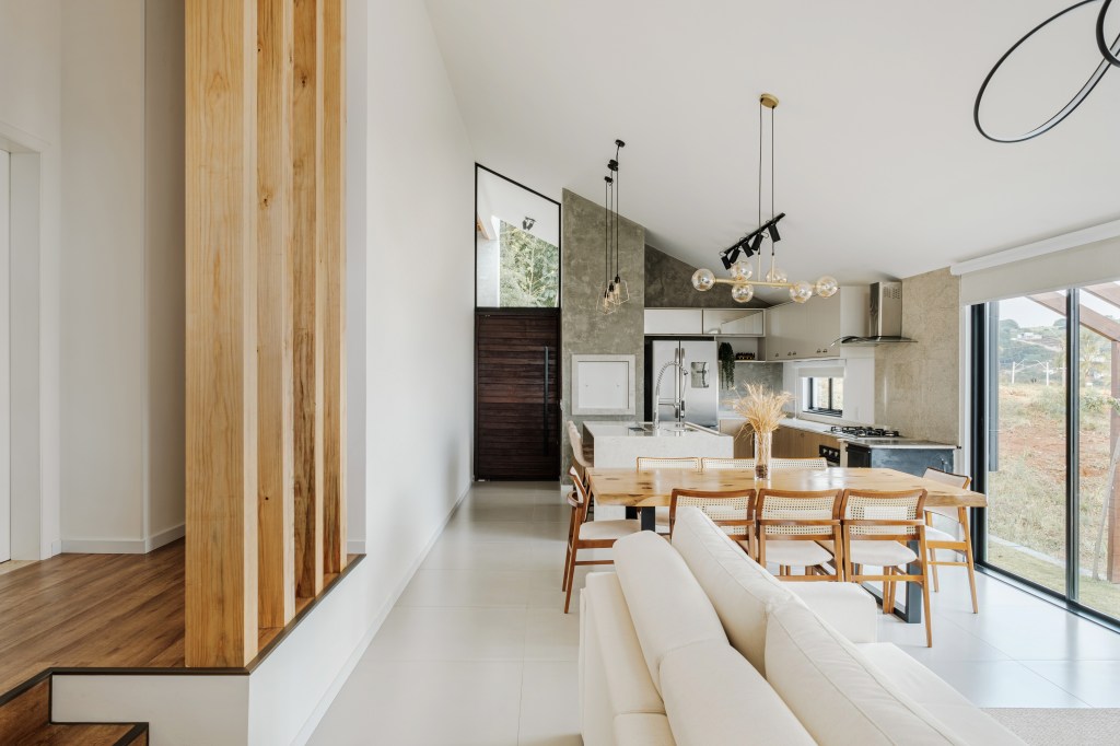 Projeto Casa Trapézios Casa Trapézios de 170 m², assinada pelo Studio KUNZ,