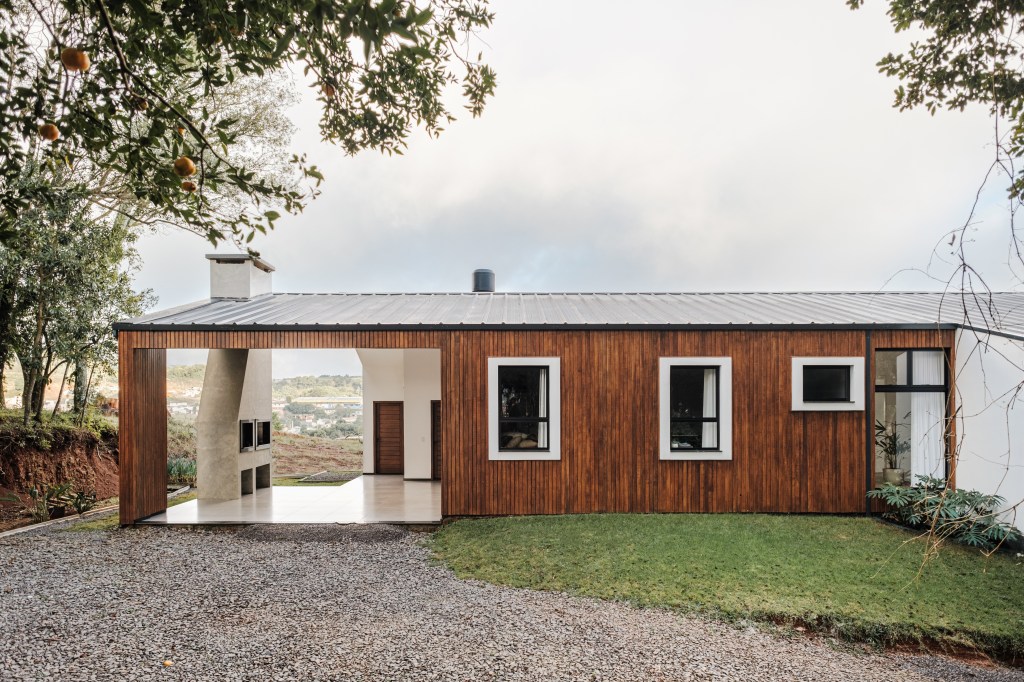Projeto Casa Trapézios Casa Trapézios de 170 m², assinada pelo Studio KUNZ,