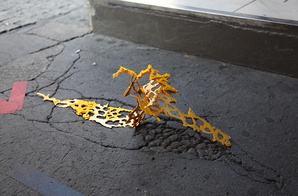 HS_SlideShow07 Artista japonês cria esculturas com base nas imperfeições da rua