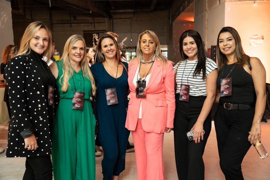 Camila Cipriano, Priscila Perez, Pamela Rodrigues, Ana Porto, Lorena Mattos e Bruna Cristina.