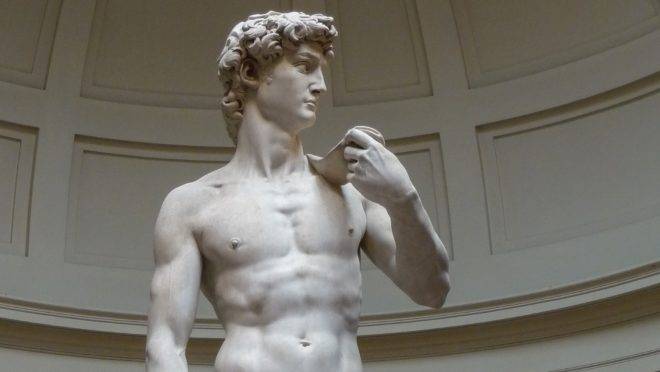 david-by-michelangelo-660×372-1 Estátua de Davi por Michelangelo
