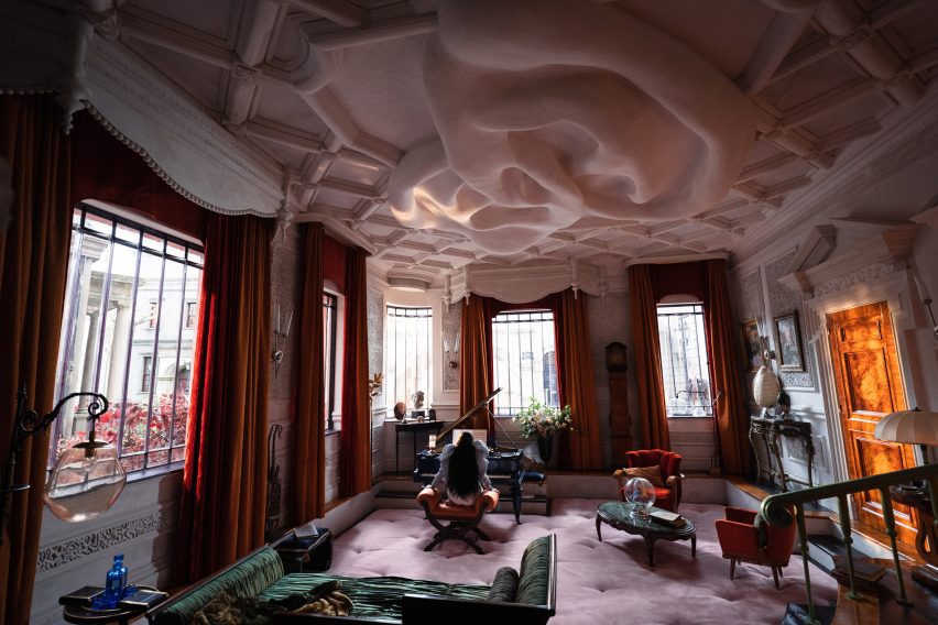 poor-things-production-design-shona-heath-james-price_dezeen_2364_col_6-852×568 Oscar 2024: por dentro do cenário surreal de Pobres Criaturas