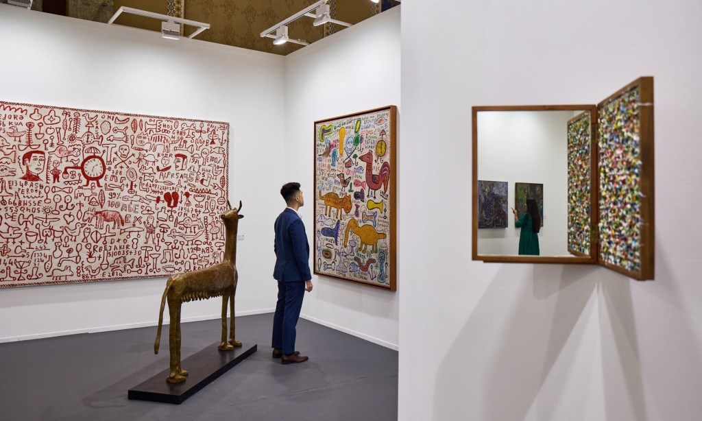 Art-Dubai-2024.-Installation-view.-Credit_-Spark-Media-1-scaled-e1709216329311-2048×1229 Art Dubai 2024
