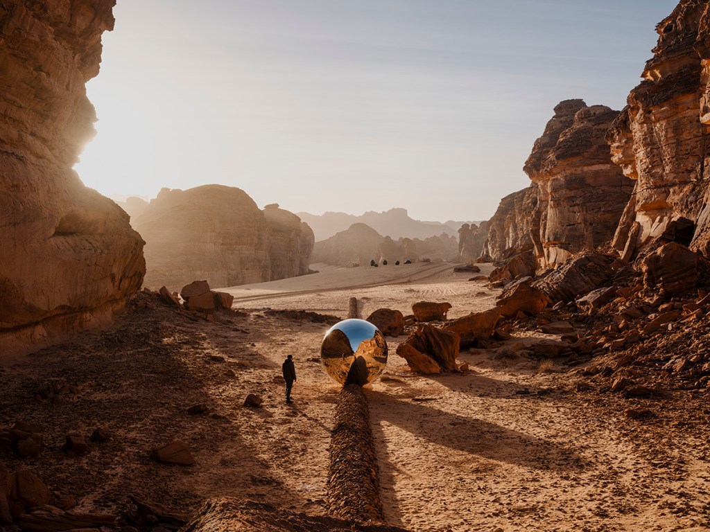 Desert X AlUla 2024 traz arte contemporânea para o deserto da Arábia Saudita