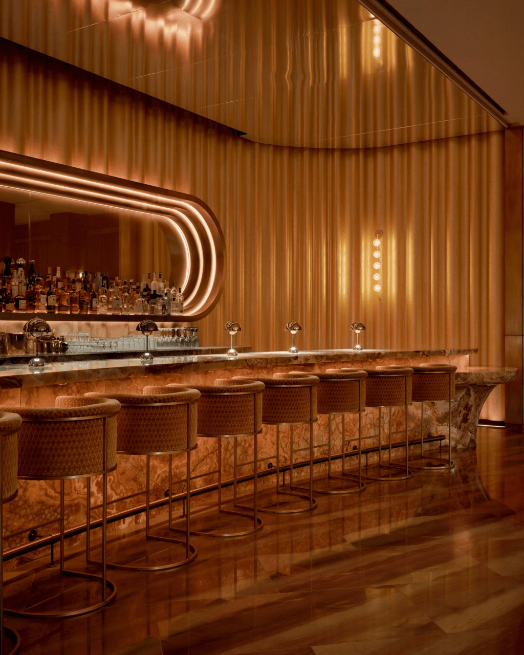 the-pinky-ring_yabu-pushelberg_bruno-mars_dezeen_2364_col_3-scaled Bruno Mars participa de projeto de lounge em cassino de Las Vegas