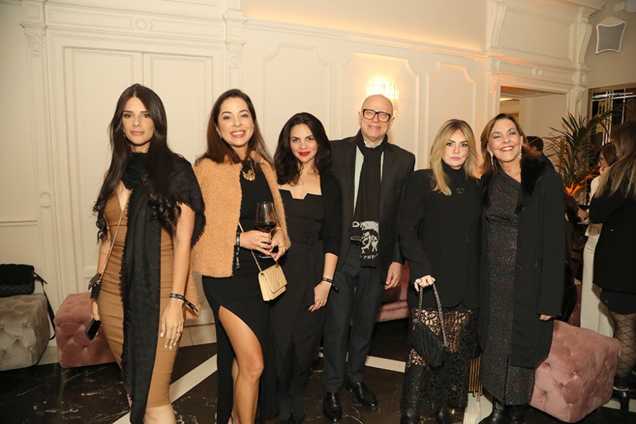 Lígia Arruda, Juliana Dijck, Anne Cuchi, Gilmar Menegon, Anabel Alvarez e Tânia Jurema