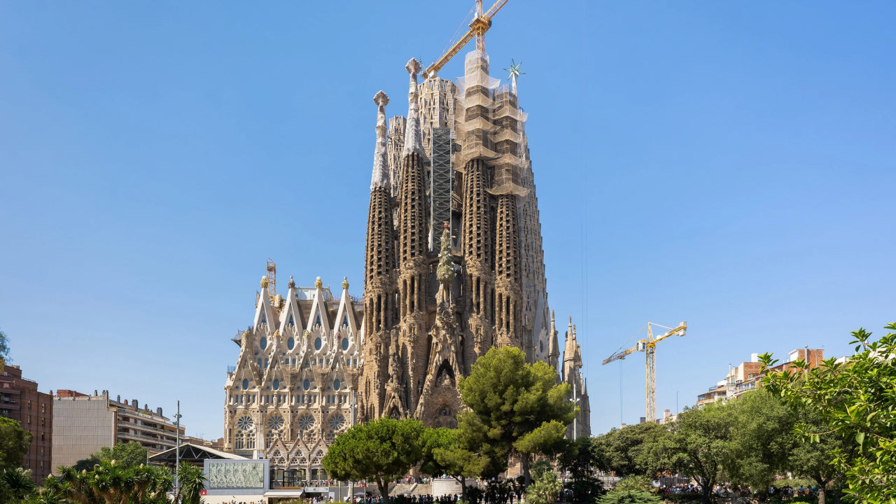 Sagrada Família anuncia data de conclusão para 2026