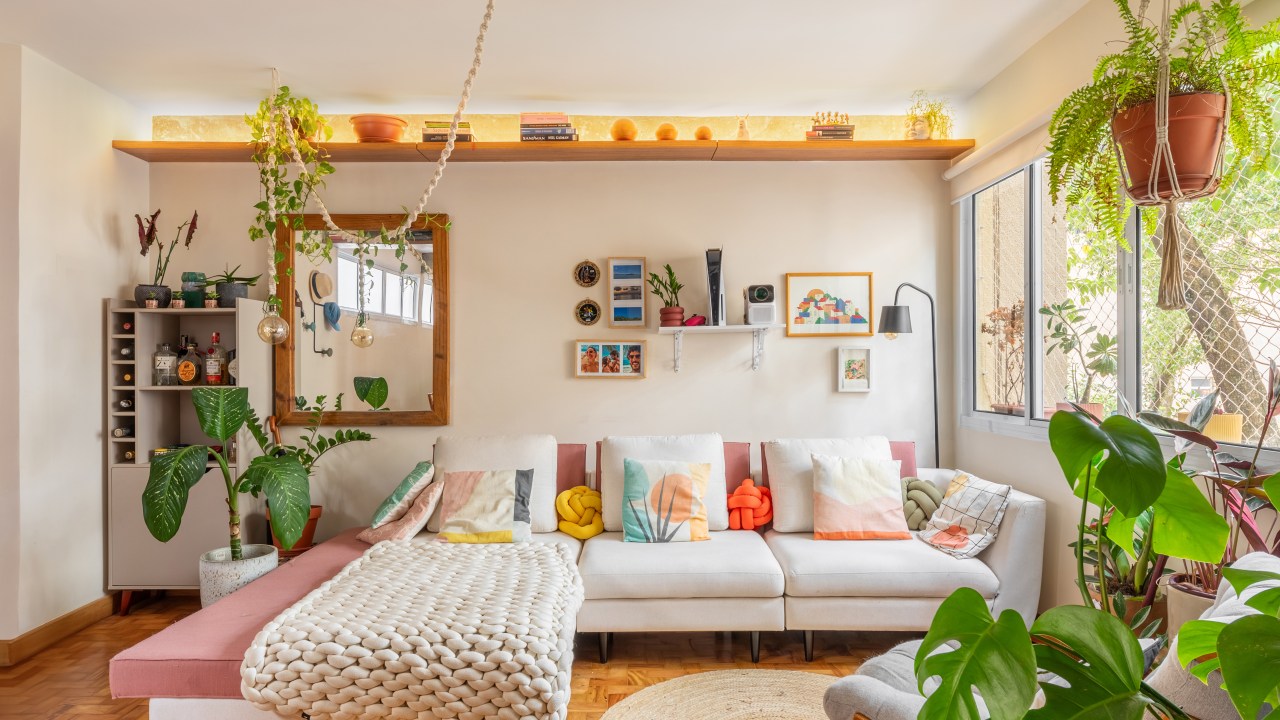 Apartamento alto de Pinheiros tem projeto assinado por André Ávila Arquitetura e Luis Canepa Arquitetos