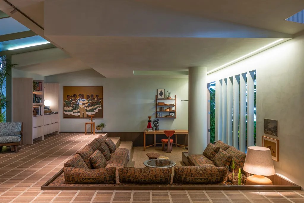 mauricio-arruda-casacor-sp-2022-credito-salvador-cordaro13 Conversation pit: conheça essa tendência icônica dos anos 60 e 70