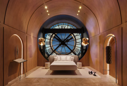 Sala do relógio do Museu D'orsay é convertida em quarto e terá vista para a cidade Olímpica