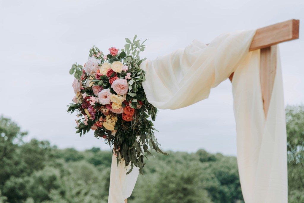 samantha-gades-x40Q9jrEVT0-unsplash Camélias casamento